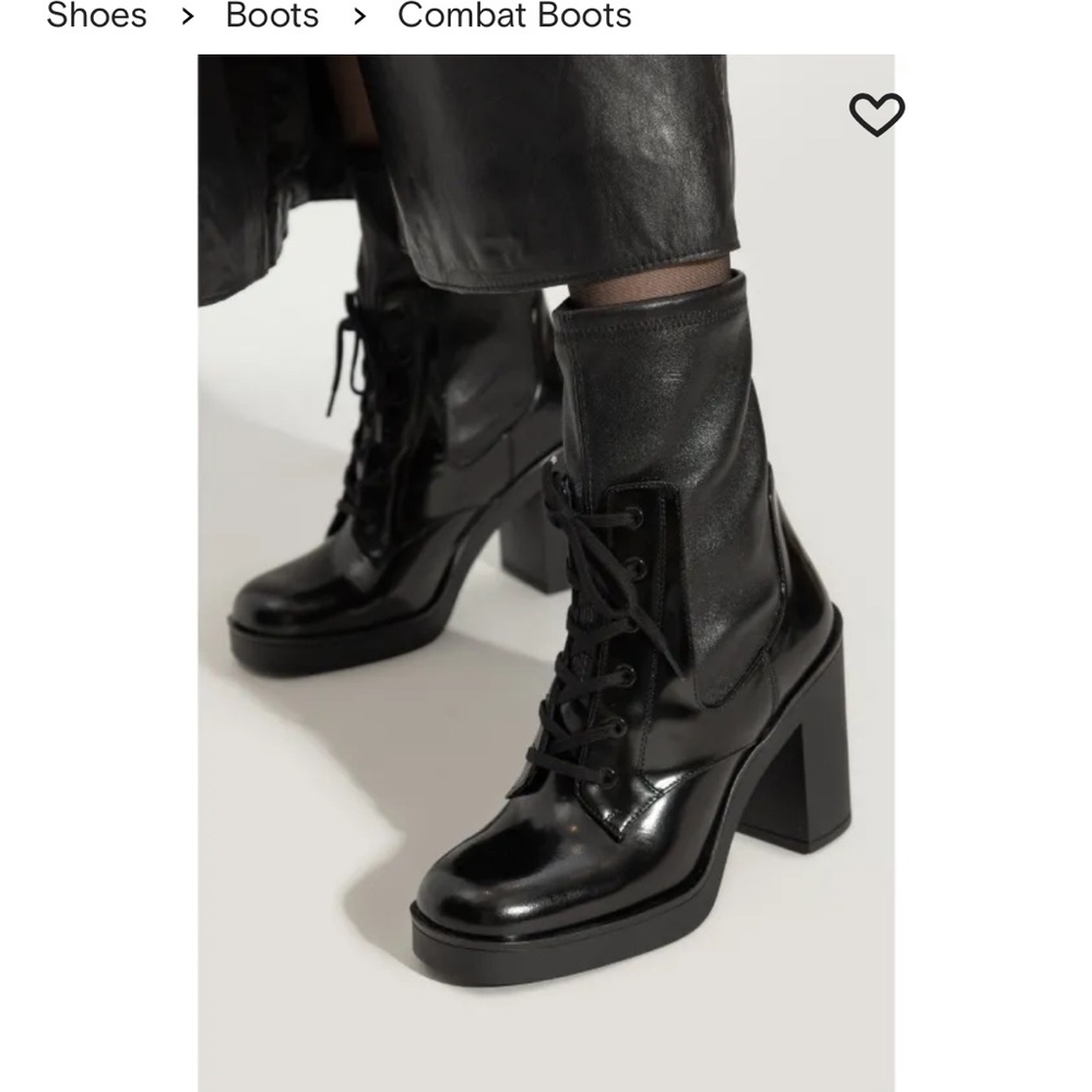 Worn twice Stuart Weitzman Everitt Bootie | 8.0.